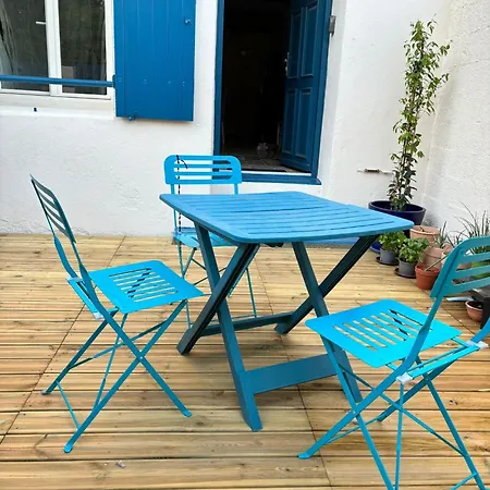 Maison T3 2ch - Les Volets Bleus Vakantiehuis *